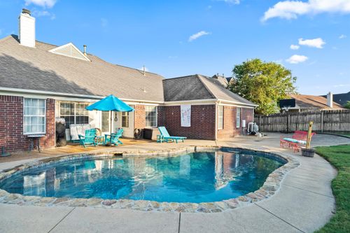 9794 Kingsridge Dr, Lakeland, TN, 38002 | Card Image