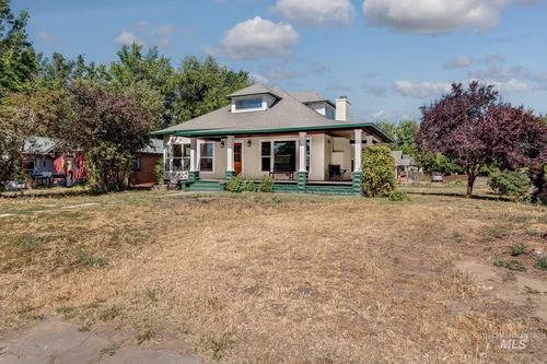 504 N 9th St, Payette, ID, 83661-2424 | Card Image