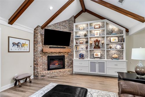 3005 Camelot Dr, Bryan, TX, 77802-2812 | Card Image