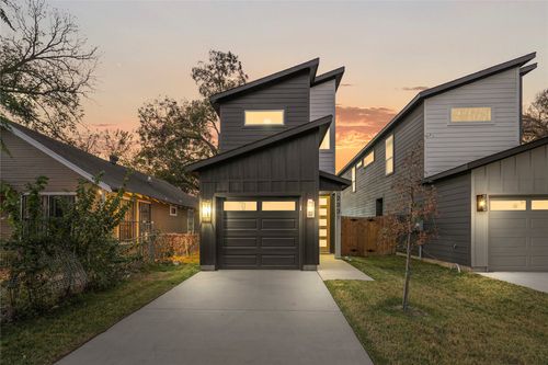 2331 Bethurum Ave, Dallas, TX, 75215-5126 | Card Image