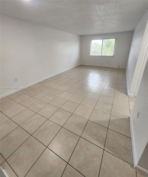 248-10820 Sw 200th Dr, Cutler Bay, FL, 33157-8414 | Card Image