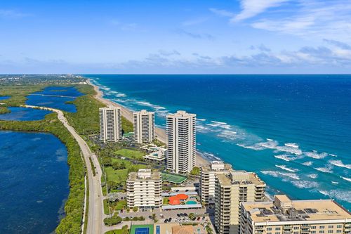19c-5510 N Ocean Dr, Riviera Beach, FL, 33404-2565 | Card Image