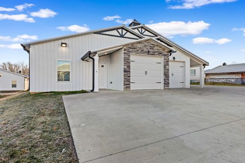 a-189 Bainbridge Dr, Clarksville, TN, 37043-1693 | Card Image