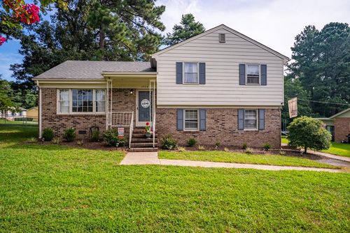 1508 W Tennessee Ave, Crewe, VA, 23930-1043 | Card Image