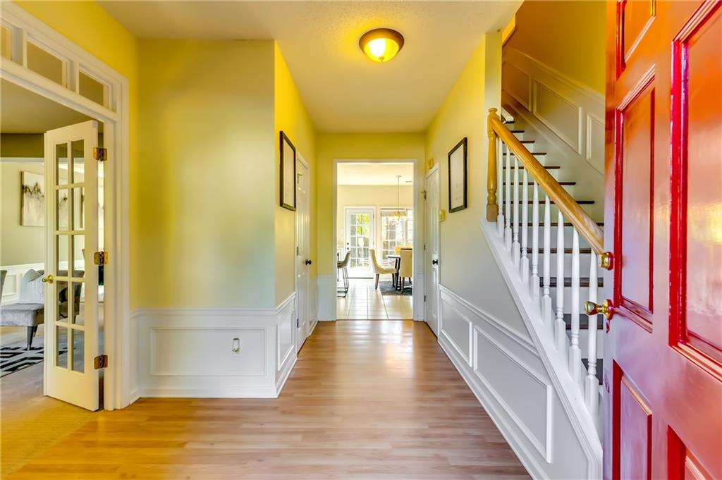 Abinger Ln, Lawrenceville, GA 30043
