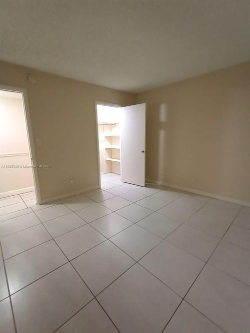 apt-104-430 Commodore Dr, Plantation, FL, 33325-2134 | Card Image