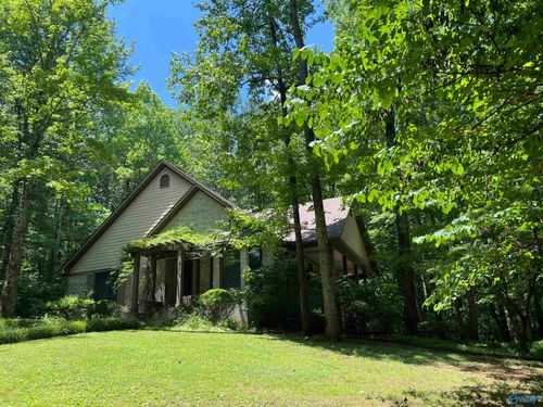 17369 Meadows Rd, Athens, AL, 35613-6203 | Card Image