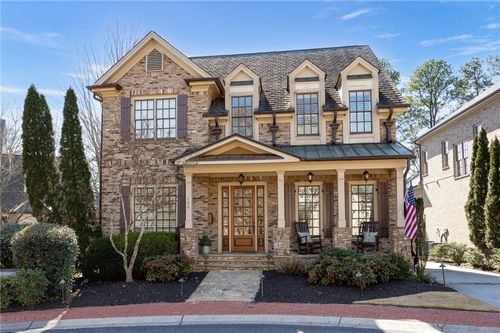 198 Blair Valley Dr Ne, Marietta, GA, 30060-8022 | Card Image