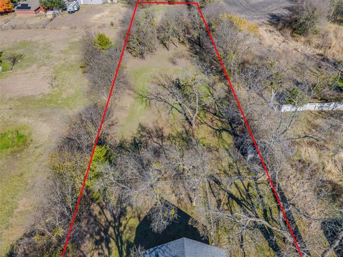 101 W Fm 6, Nevada, TX, 75173-8277 | Card Image