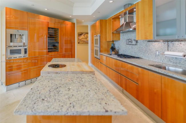 APT-1104 - 16051 Collins Ave, Condo with 4 bedrooms, 7 bathrooms and null parking in Sunny Isles Beach FL | Image 12