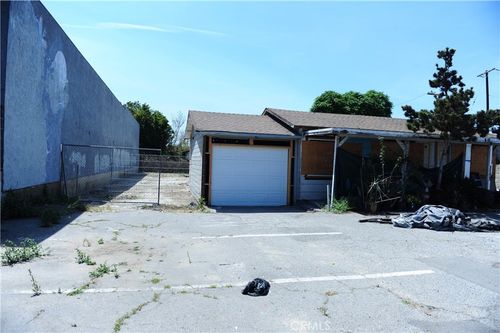 4522 W 1st St, Santa Ana, CA, 92703-3102 | Card Image