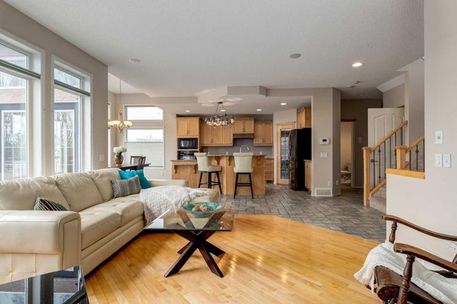 191 Sienna Park Drive Sw, House other with 4 bedrooms, 4 bathrooms and 4 parking in Calgary AB | Image 15