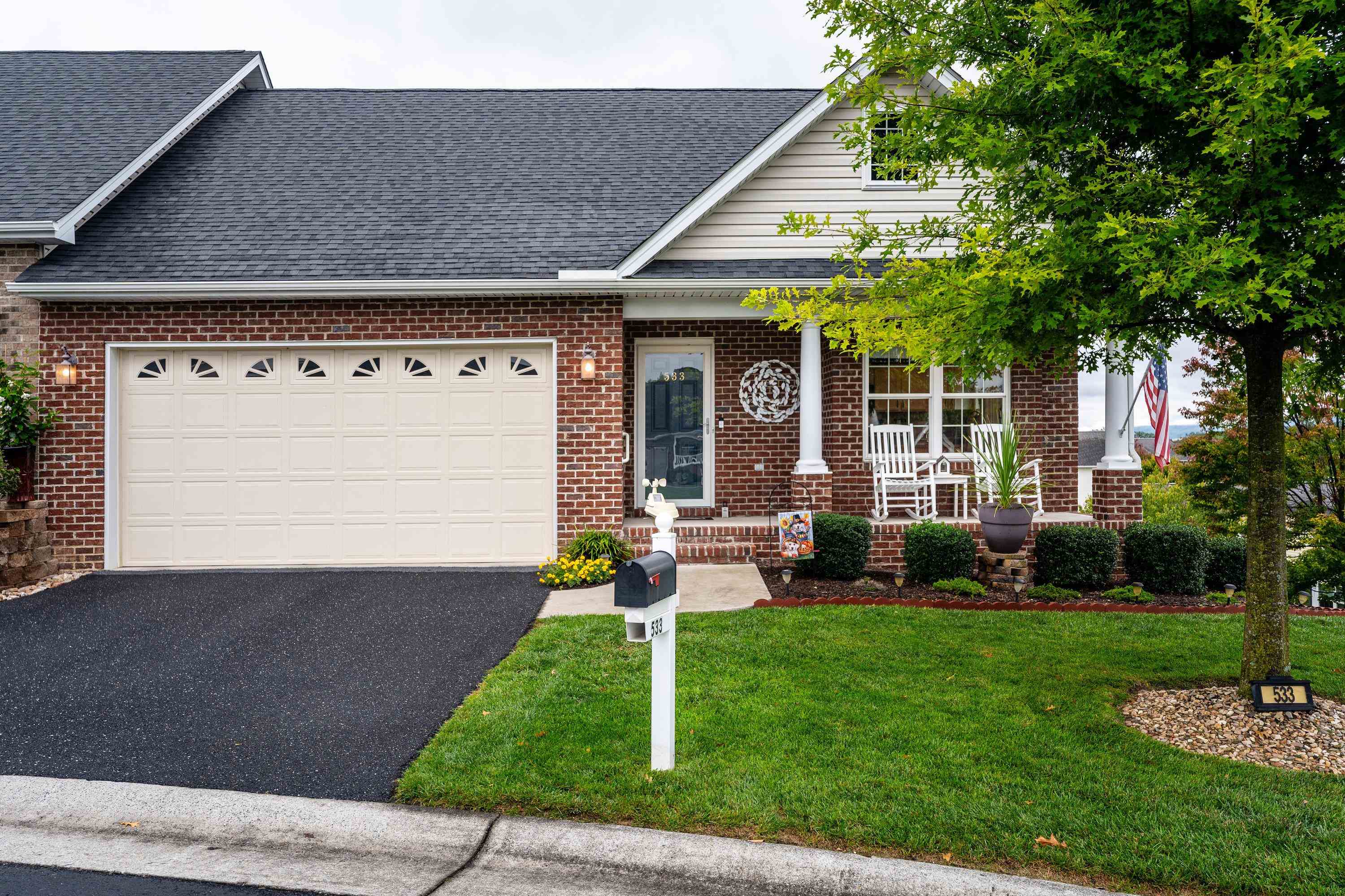 Hickory Grove Cir, Harrisonburg, VA 22801
