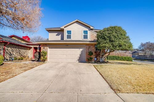 1307 Oriental Ave, Arlington, TX, 76011-2674 | Card Image