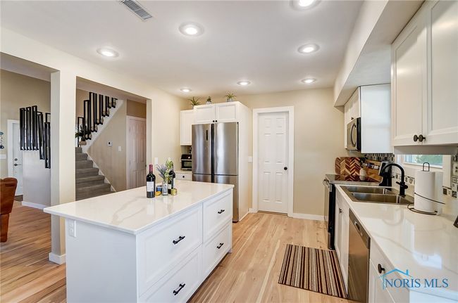 7371 West St, House other with 3 bedrooms, 3 bathrooms and null parking in Russells Point OH | Image 16