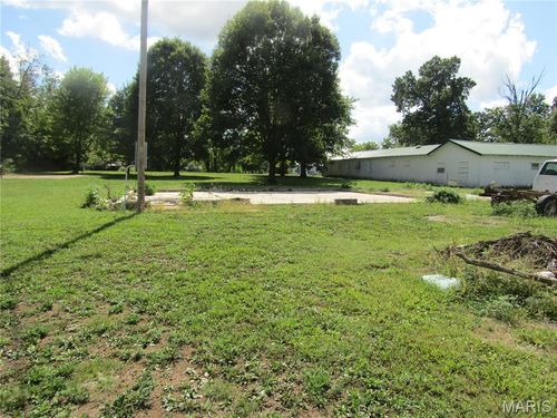 426 E South St, Mountain Grove, MO, 65711-2235 | Card Image
