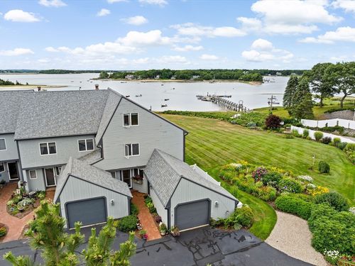 42-42 Woodbury St, Buzzards Bay, MA, 02532-5362 | Card Image