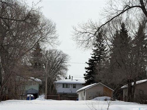 511 21st St E, Prince Albert, SK, S6V1M5 | Card Image