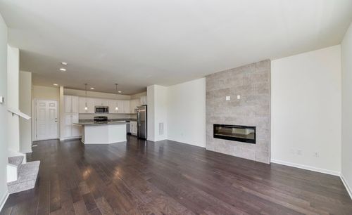 605-4126 Liberty St, Aurora, IL, 60504-9500 | Card Image
