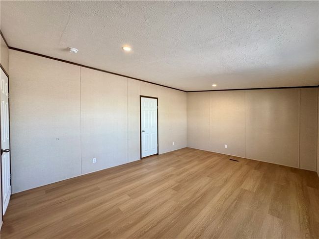 Master Bedroom | Image 17