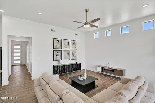 12824 Fredricksberg Ave, Horizon City, TX, 79928-5396 | Card Image