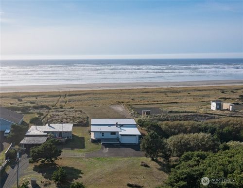 420 W W Lough Ln, Westport, WA, 98595-9776 | Card Image