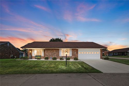 3023 Brixton Dr E, Springfield, OH, 45503-1471 | Card Image
