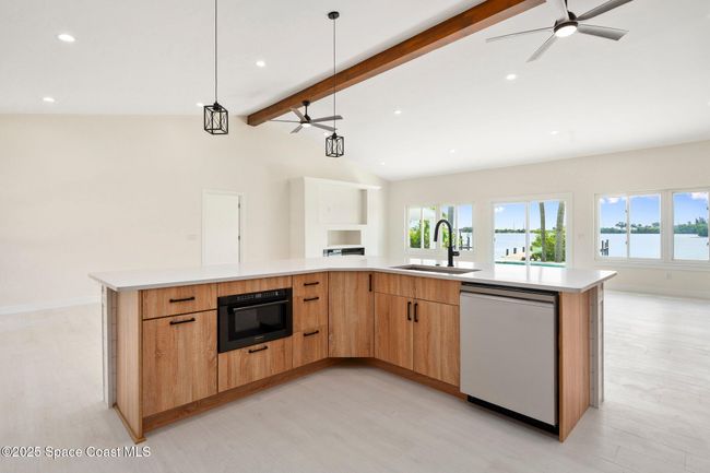 9670 Riverview Dr, House other with 4 bedrooms, 3 bathrooms and null parking in Sebastian FL | Image 20
