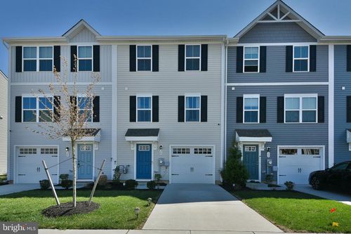 24 Wendowski Street, BEVERLY, NJ, 08010 | Card Image