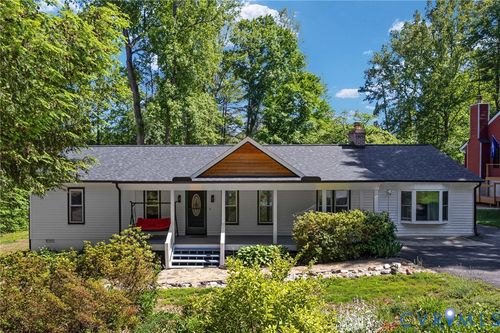 448 Lake Caroline Dr, Ruther Glen, VA, 22546-5032 | Card Image