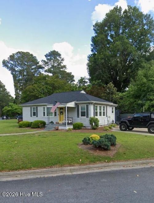 1600 Longwood Dr, Greenville, NC, 27858-4543 | Card Image