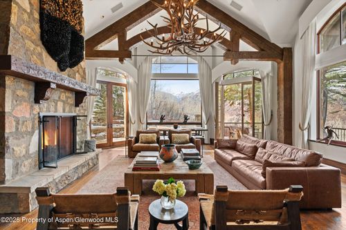 761 Moore Dr, Aspen, CO, 81611-3375 | Card Image