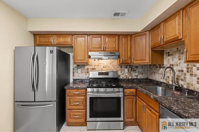APT-11 - 202 Salem Ct, Condo with 2 bedrooms, 1 bathrooms and null parking in Princeton NJ | Image 10