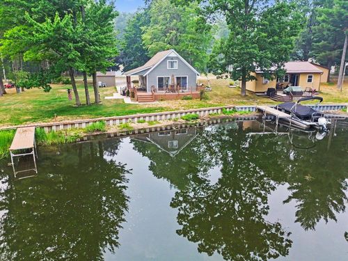 11815 N Shore Dr, Lake, MI, 48632-9038 | Card Image