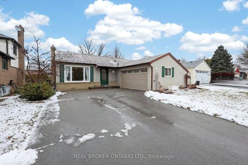 29 Red Mills Dr, Holland Landing, ON, L9N1B5 | Card Image