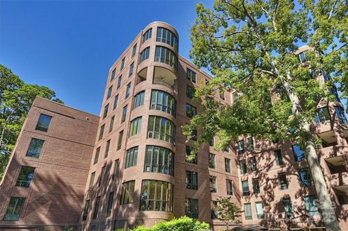 924 Cherokee Rd, Charlotte, NC, 28207-2242 | Card Image