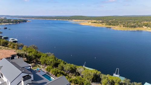 5500 Canyon Oaks Dr, Lago Vista, TX, 78645-6056 | Card Image