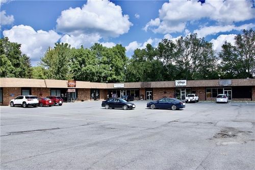 24 Maple Ave, Bloomfield, NY, 14469-9228 | Card Image