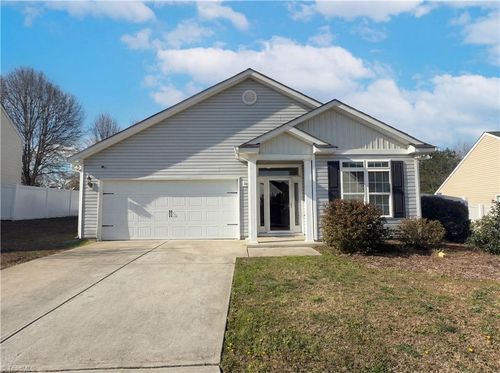 266 Kendall Dr, Winston Salem, NC, 27107-6889 | Card Image