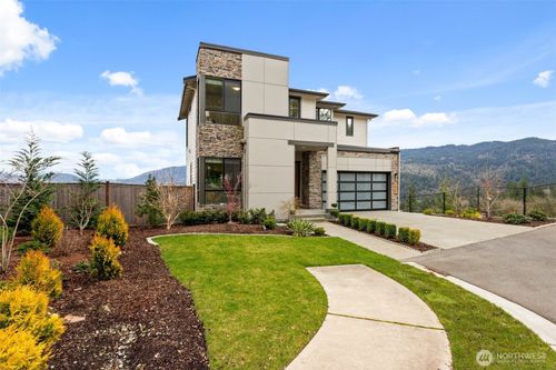 2599 Nw Si View Ln, Issaquah, WA, 98027-5009 | Card Image