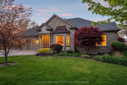 222 Four Mile Creek Rd, Niagara On The Lake, ON, L0S1J1 | Card Image