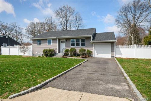 151 Sterling St, Port Jefferson Station, NY, 11776-2527 | Card Image