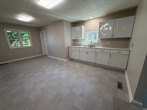 187 Pea Ridge Road, Spencer, IN, 47460-7468 | Card Image