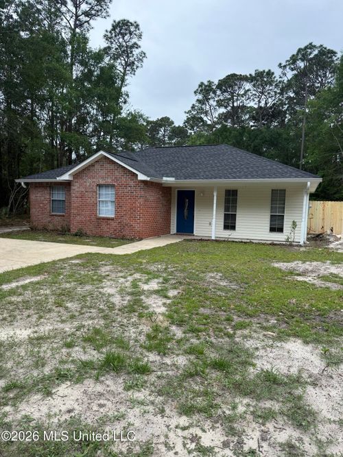 1105 Spruce Street, Ocean Springs, MS, 39564 | Card Image