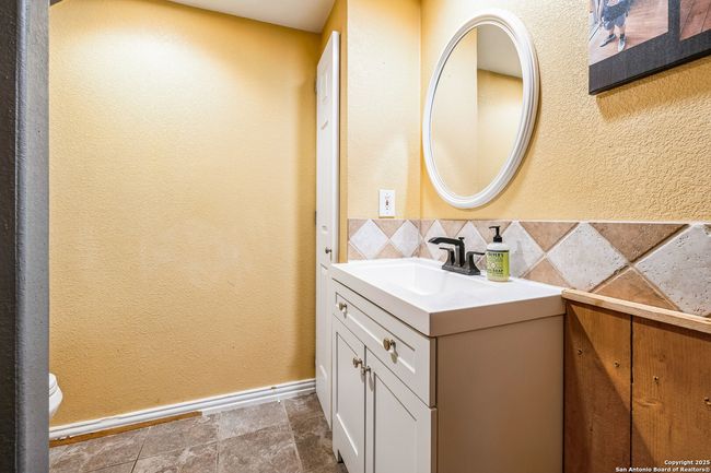 1167 Pipe Springs Dr, House other with 4 bedrooms, 4 bathrooms and null parking in Lakehills TX | Image 34