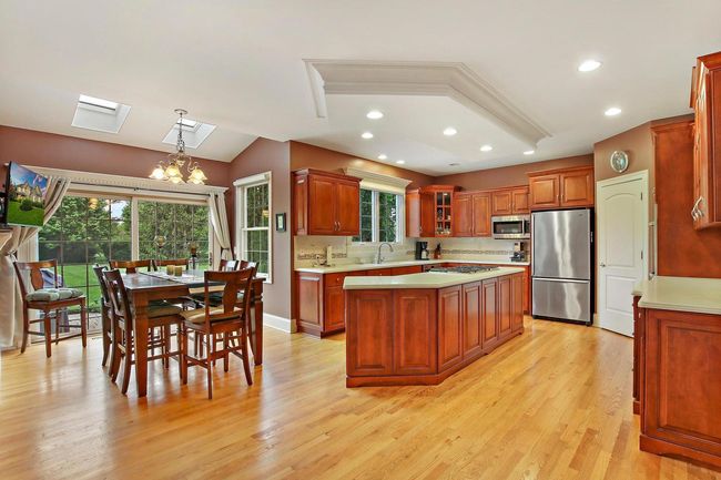 7N642 Wagontire Rd, Home with 4 bedrooms, 5 bathrooms and null parking in St. Charles IL | Image 9