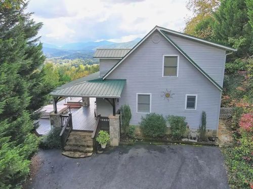 3023 Bear Ln, Hiawassee, GA, 30546-2615 | Card Image