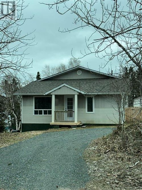 86 Main St N, Glovertown, NL, A0G2L0 | Card Image