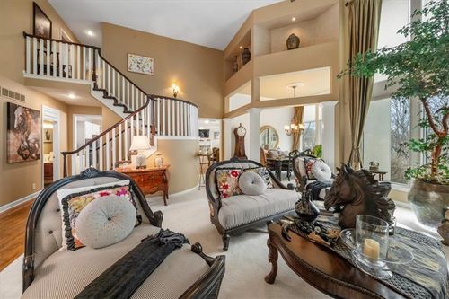 709 Ne Lake Pointe Dr, Lee's Summit, MO, 64064-2135 | Card Image