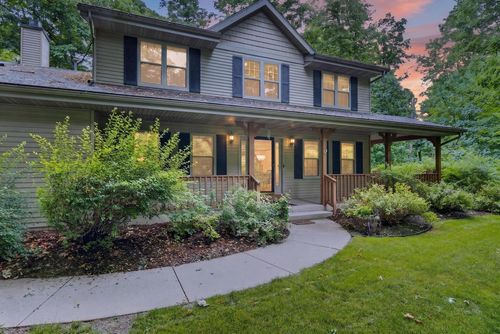 N1933 Alicia Court, Holland, WI, 53070 | Card Image